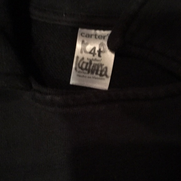 Carter’s play wear set - 4T - Picture 5 of 5